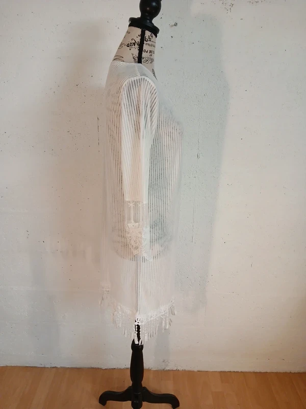 🤍 Off-white embroidered kimono – Estimated size M – Very good condition – photo 5